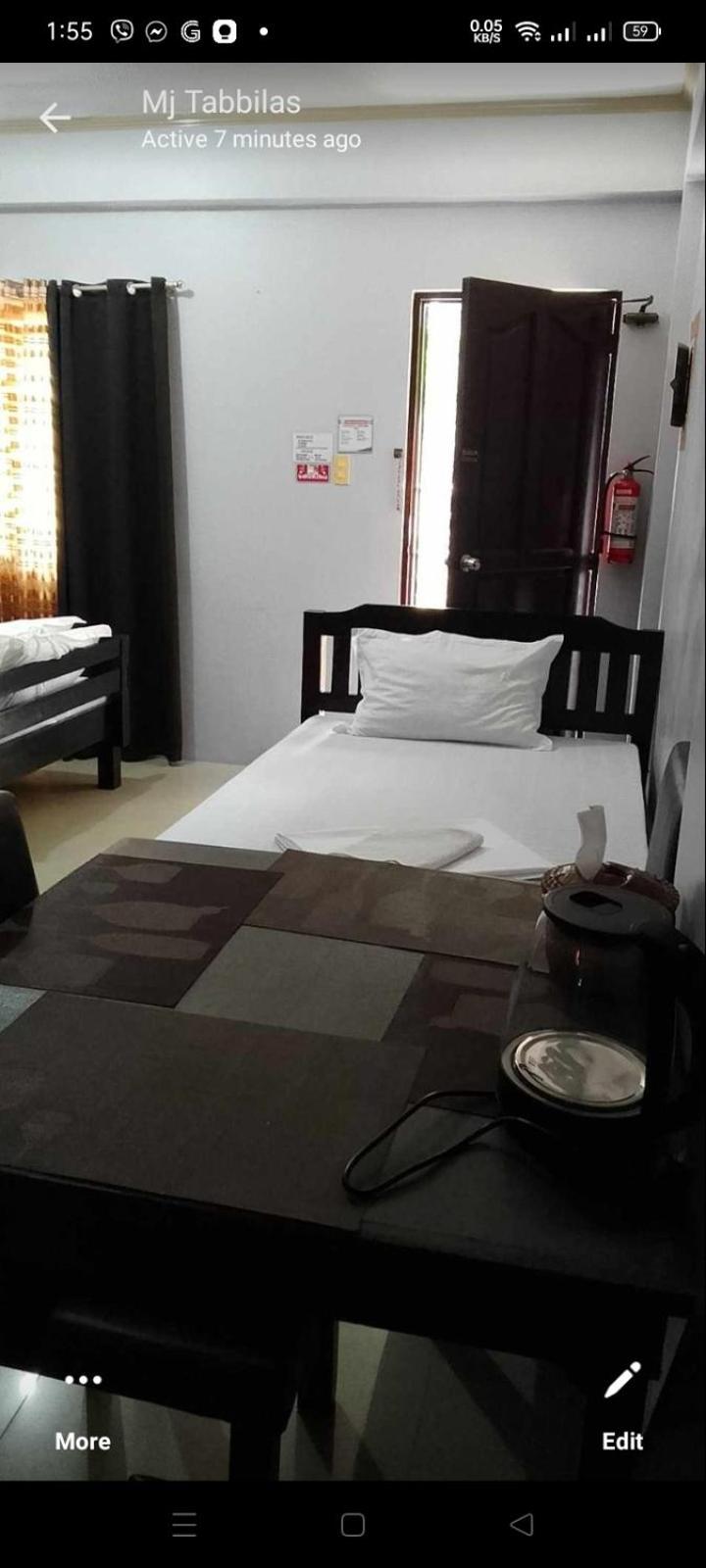 V.F. Riton Apartelle Laoag Exterior foto