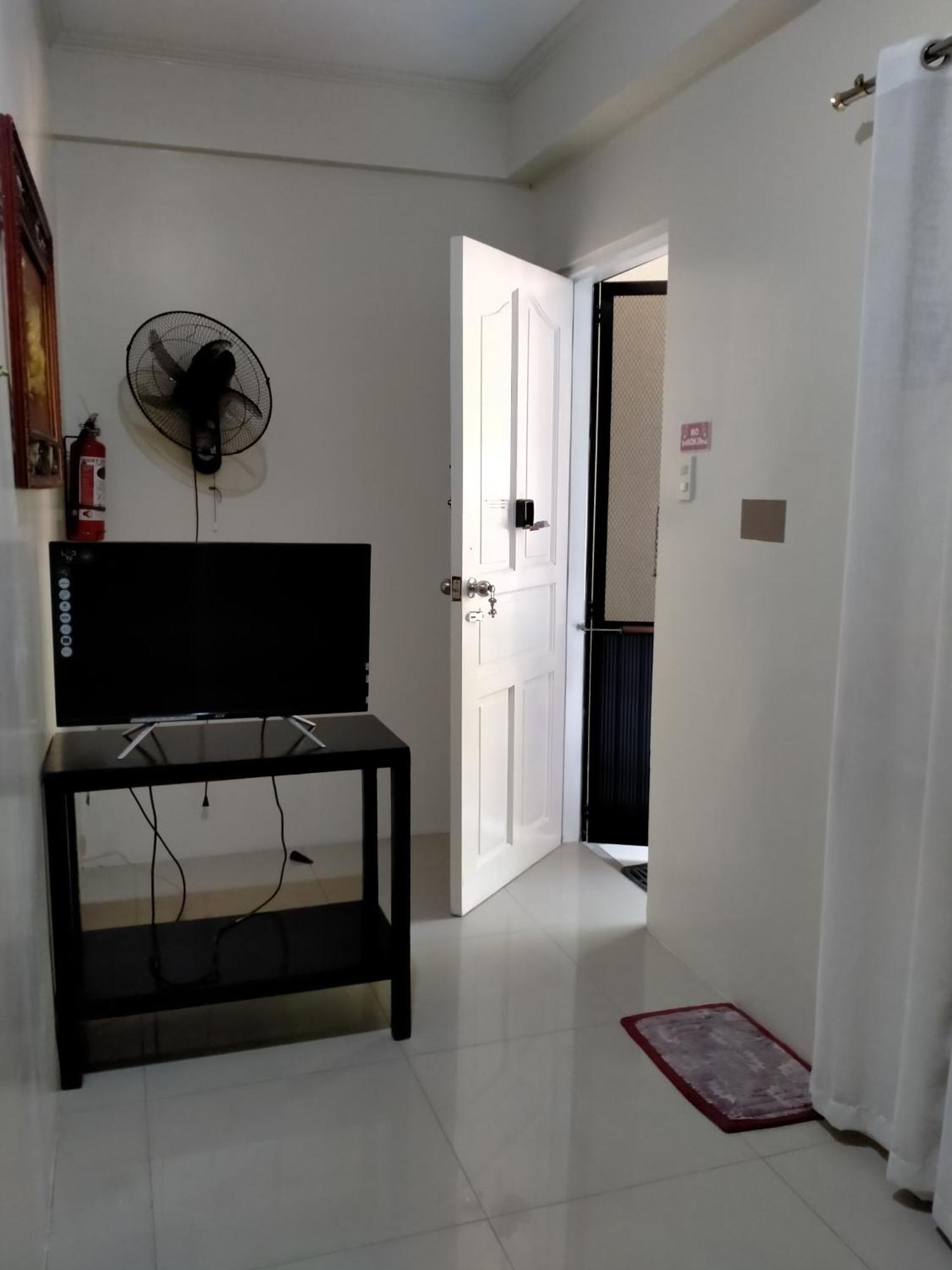 V.F. Riton Apartelle Laoag Habitación foto
