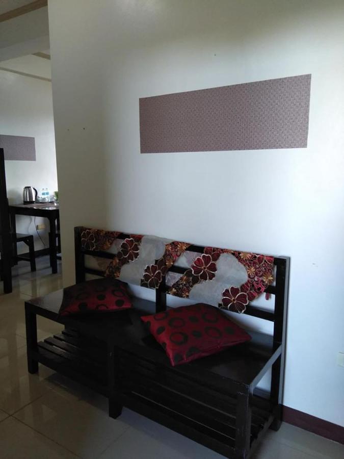 V.F. Riton Apartelle Laoag Exterior foto